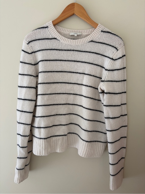 Vince Sweaters - 100% Cashmere Vince White Crewneck Sweater with Blue stripes